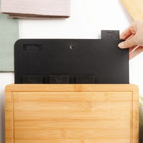 Zestaw Desek do Krojenia VILDE 5 el. ze Stojakiem Bambusowym