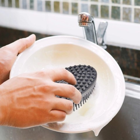 Szczotka Silikonowa 2W1 do Naczyń i Masażu Ciała Elastyczna 12 cm ORION