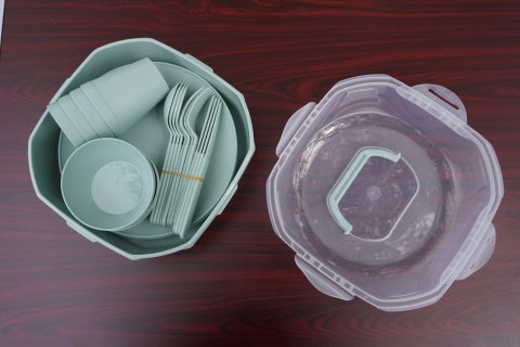 Zestaw Naczyń Przyborów Kempingowych Talerze Miski Kubki KUBISPORT 26 szt